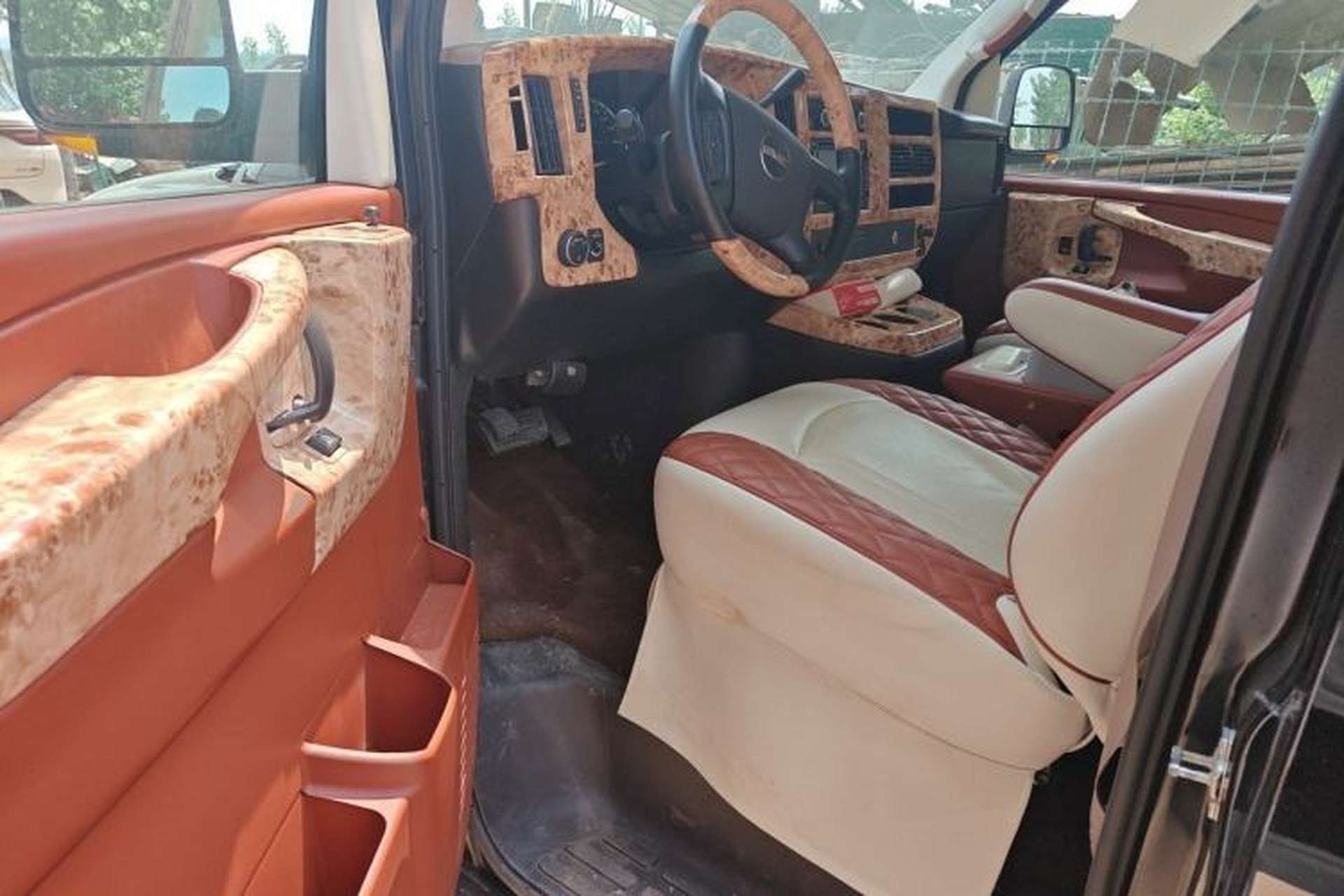 Used GMC SAVANA  Driver Seat