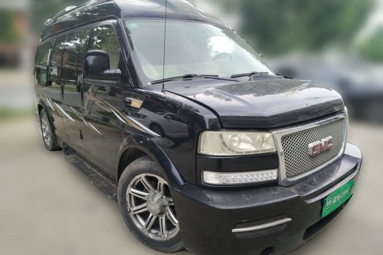 Used GMC SAVANA  Front Right 45 Deg