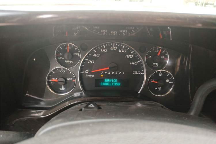 Used GMC SAVANA  Instrument Cluster