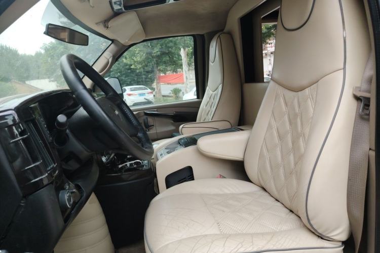 Used GMC SAVANA  Left Front Seat