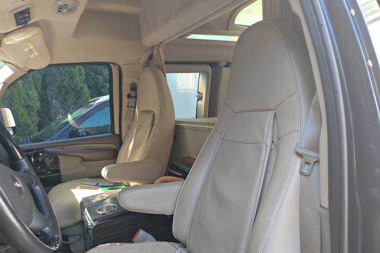 Used GMC SAVANA 2014 5.3L 1500S Prestige Edition Left Front Seat