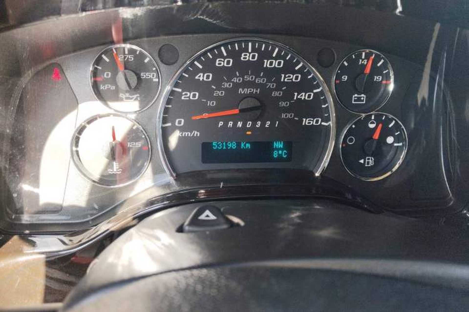 Used GMC SAVANA 2014 5.3L 1500S Odometer Close Up