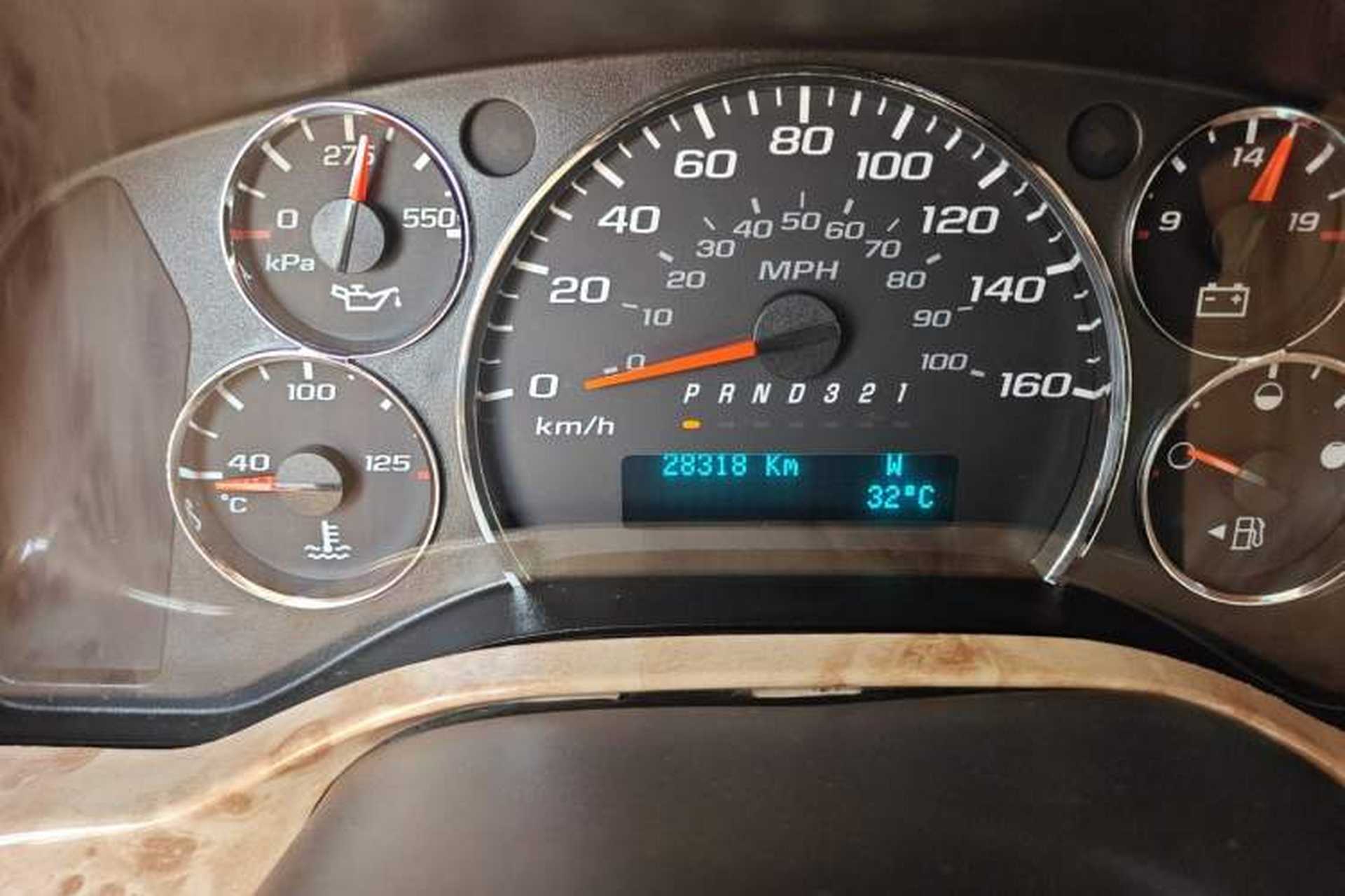 Used GMC SAVANA  Odometer Close Up