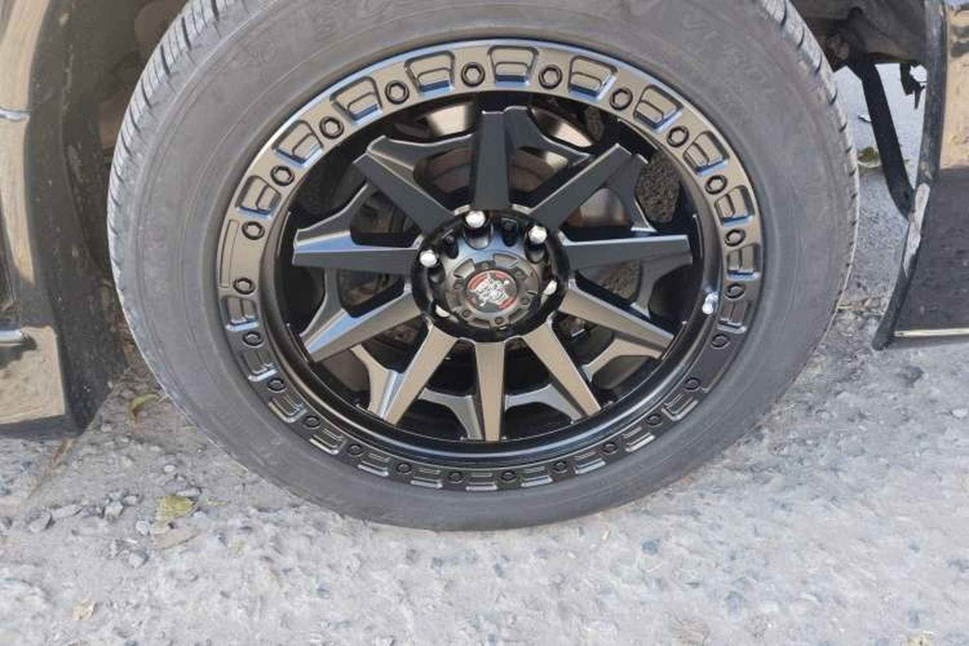 Used GMC SAVANA 2014 5.3L 1500S Right Front Wheel Hub