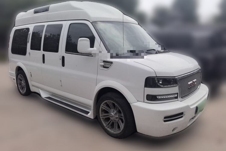 Used GMC SAVANA  Front Right 45 Deg