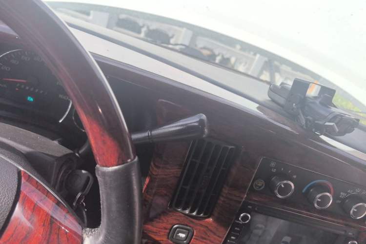 Used GMC SAVANA  Gear Lever