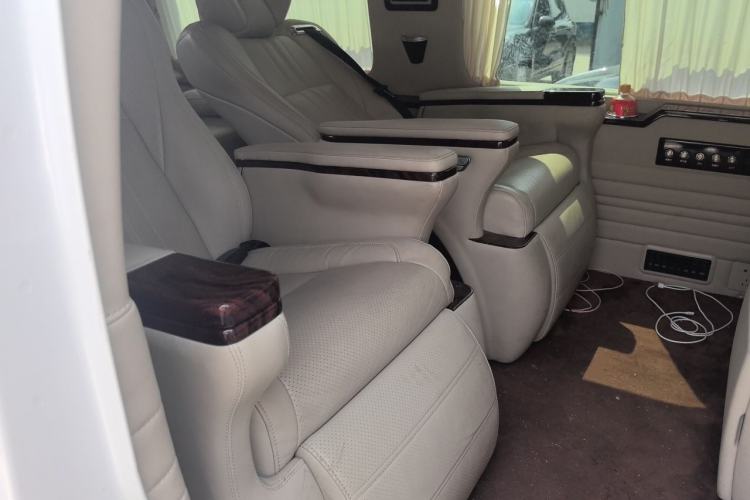 Used GMC SAVANA  Left Rear Seat