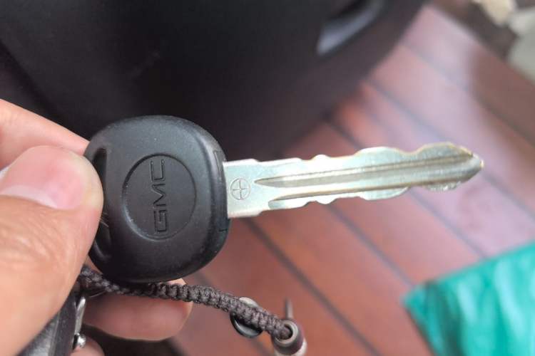 Used GMC SAVANA  Vehicle Key