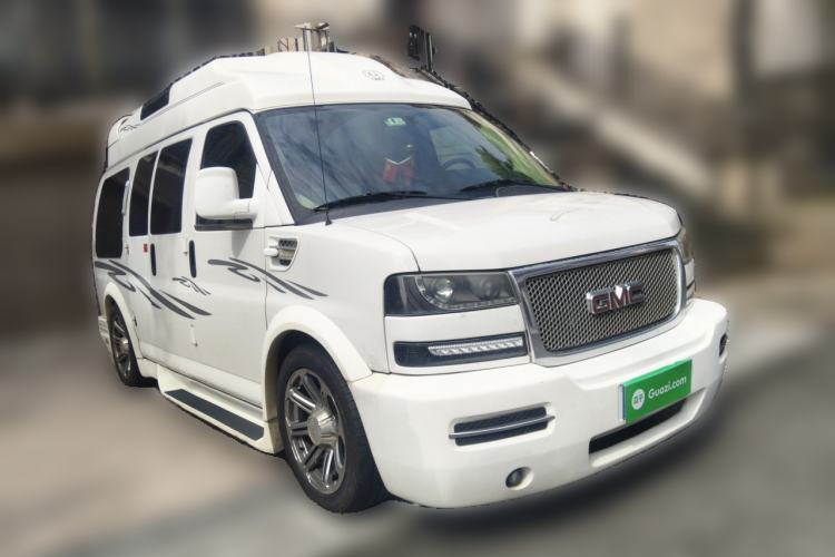 Used GMC SAVANA  Front Right 45 Deg