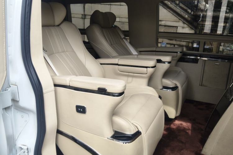 Used GMC SAVANA  Left Rear Seat
