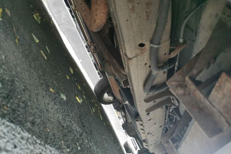 Used GMC SAVANA  Chassis Front Left