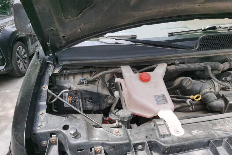 Used GMC SAVANA  Engine Bay Right