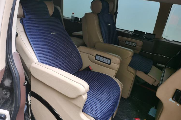 Used GMC SAVANA  Left Rear Seat