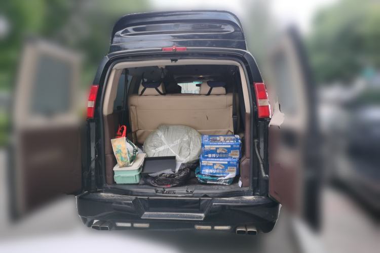 Used GMC SAVANA  Trunk