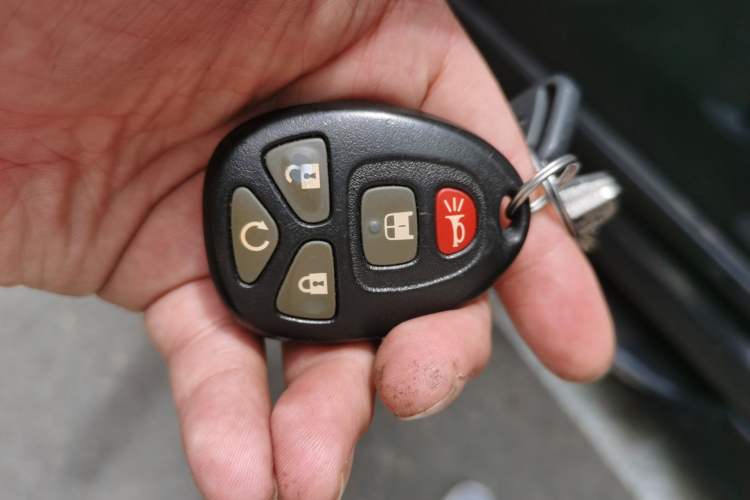 Used GMC SAVANA  Vehicle Key