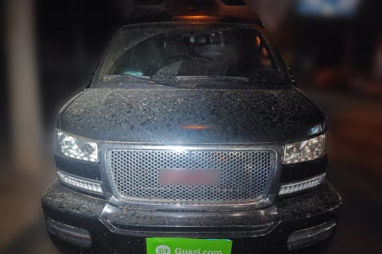 Used GMC SAVANA 2018 6.0L GX777 Prestige Star Edition Front