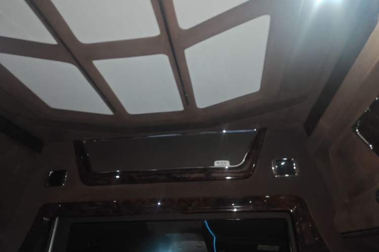 Used GMC SAVANA 2018 6.0L GX777 Prestige Star Edition Headliner