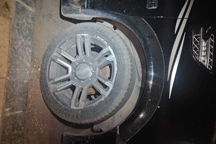 Used GMC SAVANA 2018 6.0L GX777 Prestige Star Edition Right Front Wheel Hub
