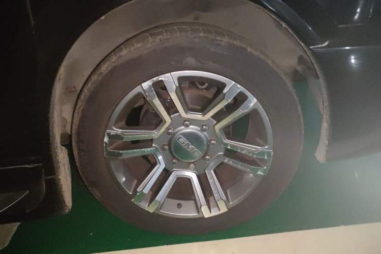 Used GMC SAVANA 2018 6.0L GX777 Prestige Star Edition Right Front Wheel Hub