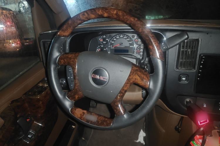 Used GMC SAVANA 2018 6.0L GX777 Prestige Star Edition Steering Wheel