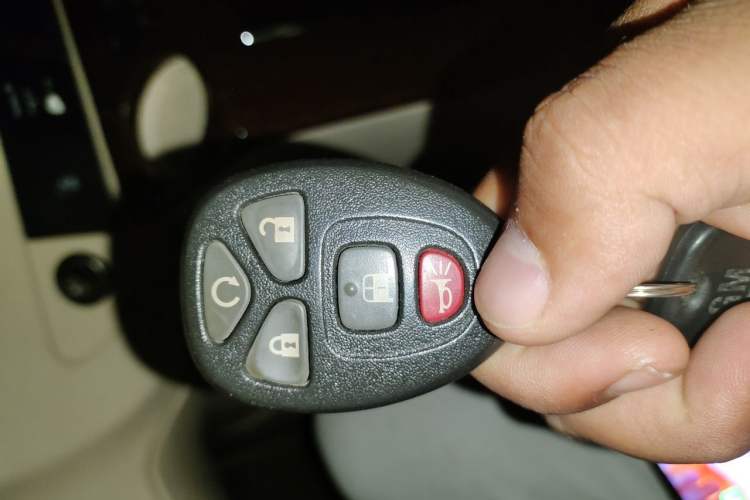 Used GMC SAVANA 2018 6.0L GX777 Prestige Star Edition Vehicle Key