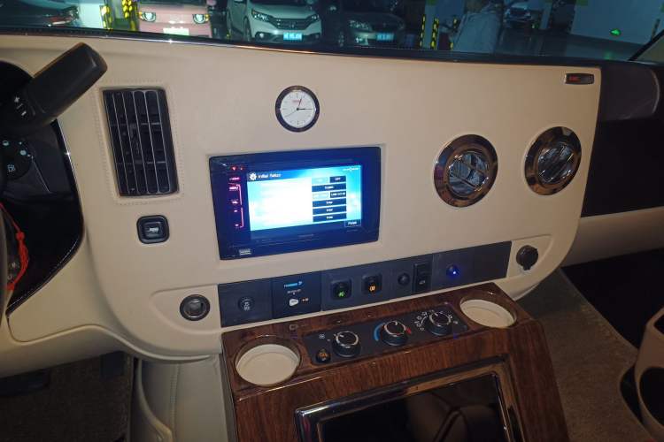 Used GMC SAVANA 2018 6.0L GX777 Prestige Star Edition Audio And AC Panel