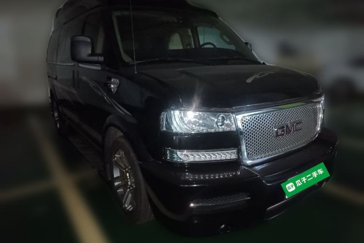 Used GMC SAVANA 2018 6.0L GX777 Prestige Star Edition Front Right 45 Deg
