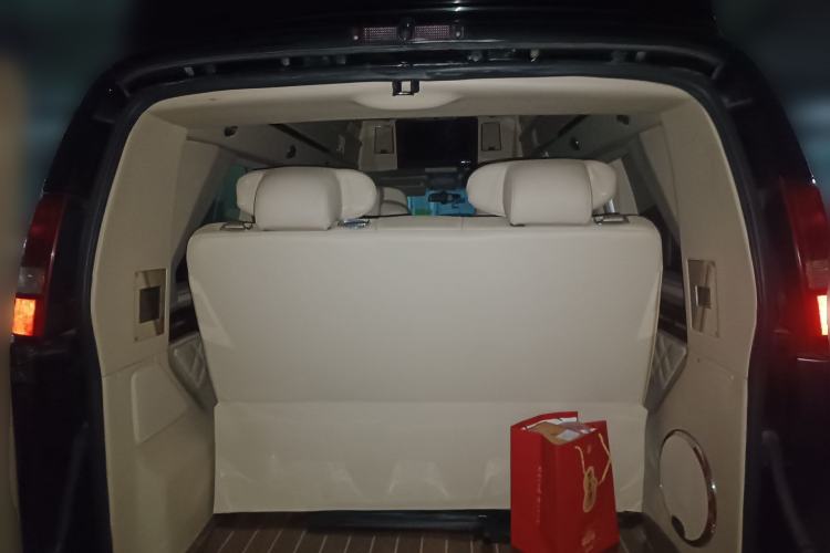 Used GMC SAVANA 2018 6.0L GX777 Prestige Star Edition Trunk