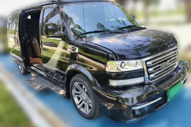 Used GMC SAVANA 2019 6.0L GL750 Elegant Sky Edition Front Right 45 Deg