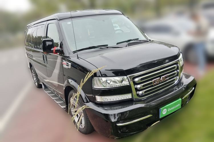 Used GMC SAVANA 2019 6.0L GL750 Elegant Sky Edition Front Right 45 Deg