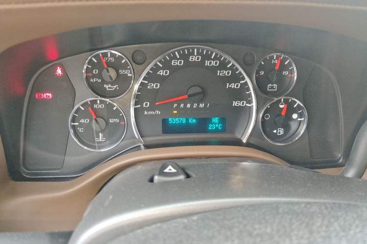 Used GMC SAVANA 2019 6.0L GL750 Elegant Sky Edition Odometer Close Up