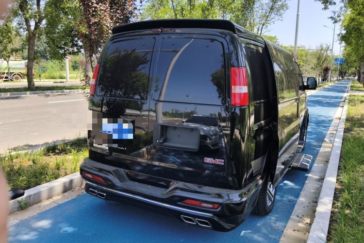 Used GMC SAVANA 2019 6.0L GL750 Elegant Sky Edition Rear Right 45 Deg
