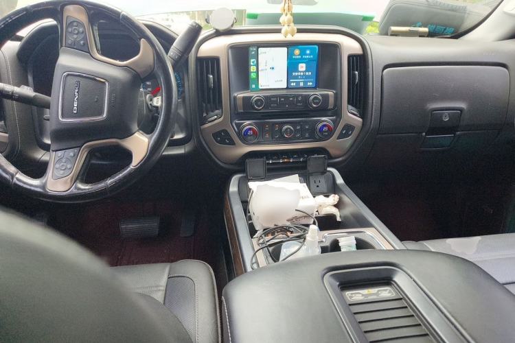 Used GMC SIERRA 2016 DENALI top-of-the-line model Center Console