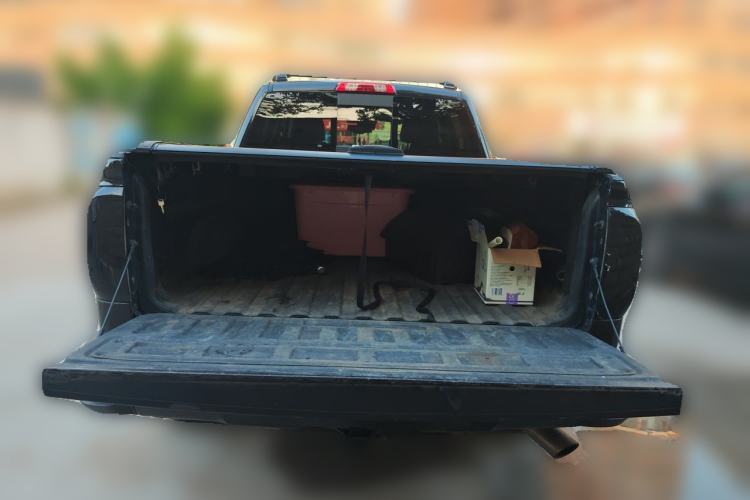 Used GMC SIERRA  Trunk