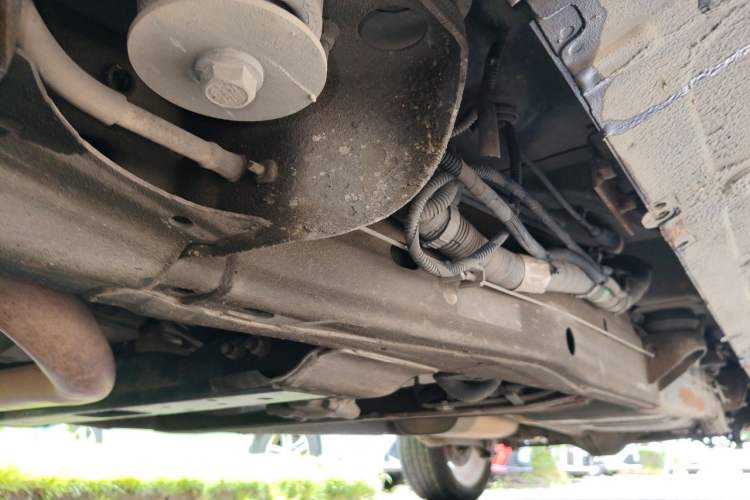 Used GMC YUKON  Chassis Front Left