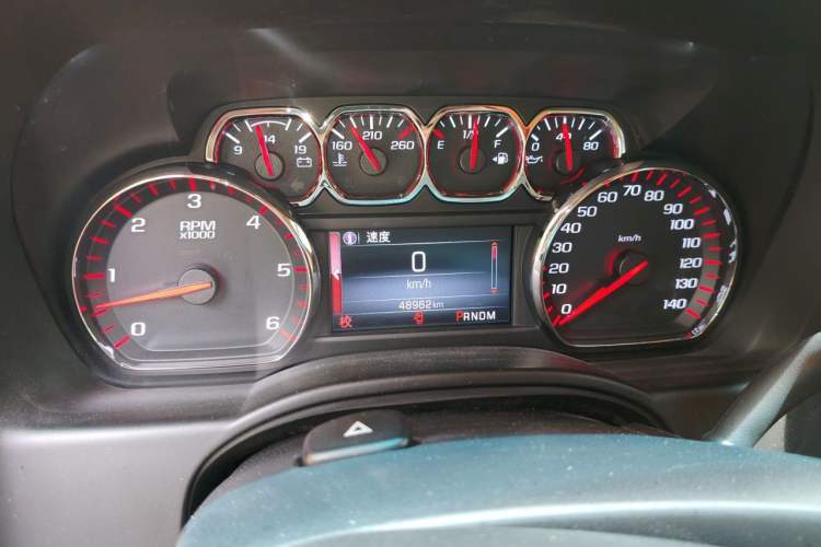Used GMC YUKON  Odometer Close Up