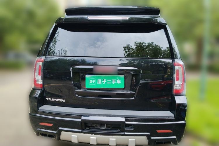 Used GMC YUKON  Rear