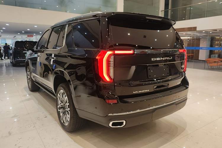 Used GMC YUKON 2025 2.7T Denali Ultimate Edition Rear Left 45 Deg