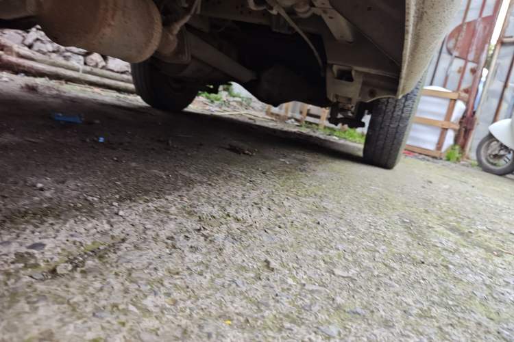 Used Golden Dragon Hiace 1999 2.0L Short-Wheelbase Gasoline Premium Version V19 Chassis Front Left