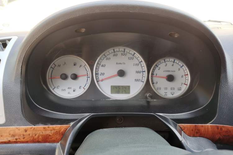 Used Golden Dragon Hiace 2010 2.0L Long-Wheelbase Gasoline Premium Version V20 Instrument Cluster