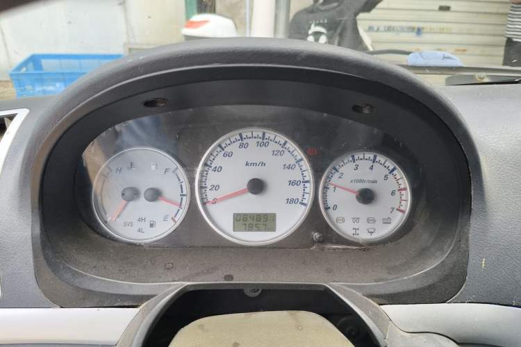 Used Golden Dragon Hiace 2010 2.0L Long-Wheelbase Gasoline Premium Version V20 Instrument Cluster