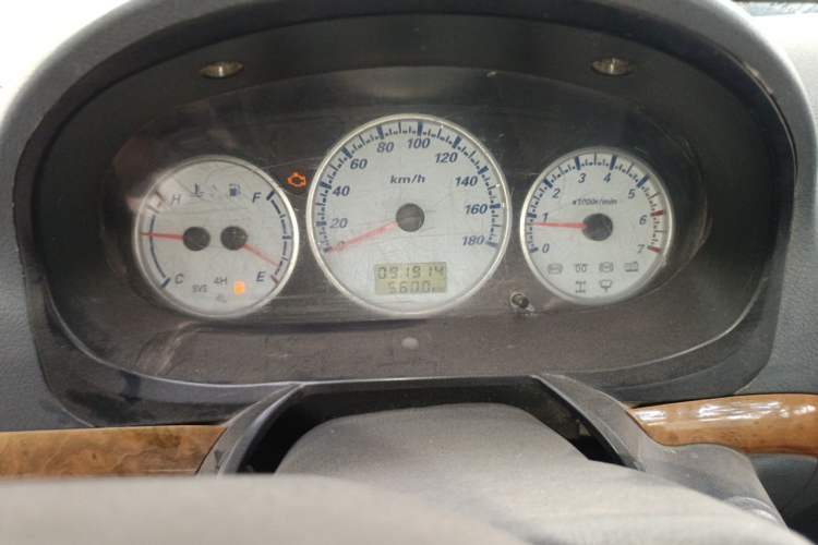 Used Golden Dragon Hiace 2010 2.0L Standard-Wheelbase Premium Version V19 Instrument Cluster