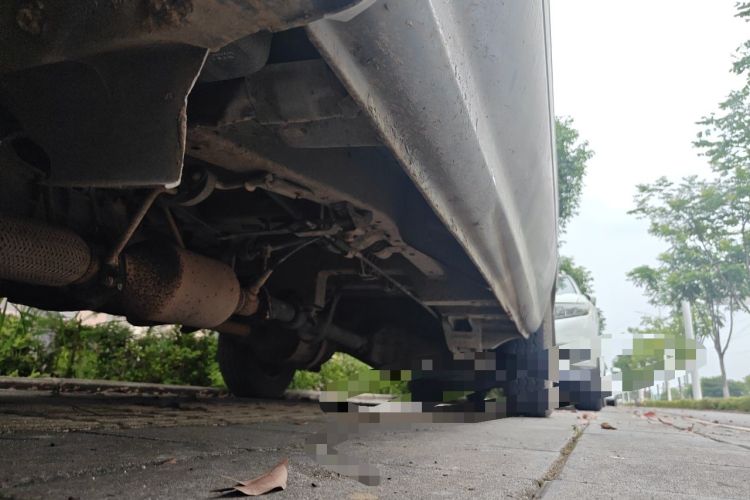 Used Golden Dragon Hiace 2010 2.2L Standard-Wheelbase Advanced Version 491Q-M Chassis Front Left