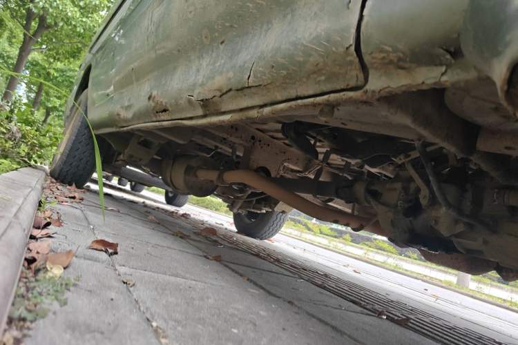 Used Golden Dragon Hiace 2010 2.2L Standard-Wheelbase Advanced Version 491Q-M Chassis Front Right