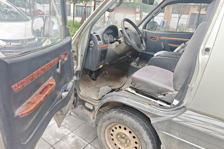 Used Golden Dragon Hiace 2010 2.2L Standard-Wheelbase Advanced Version 491Q-M Driver Seat