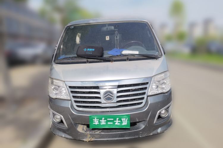Used Golden Dragon Hiace 2010 2.0L Standard-Wheelbase Premium Version V19 Front