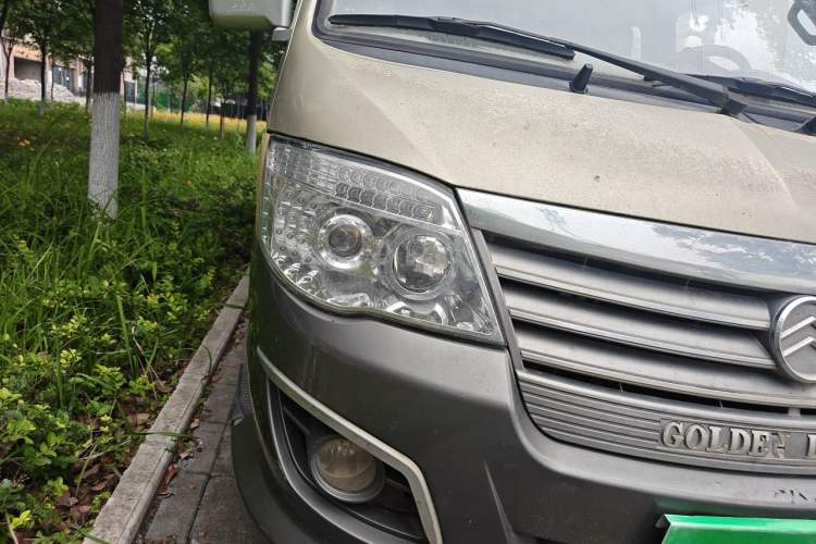Used Golden Dragon Hiace 2010 2.2L Standard-Wheelbase Advanced Version 491Q-M Right Front Headlight