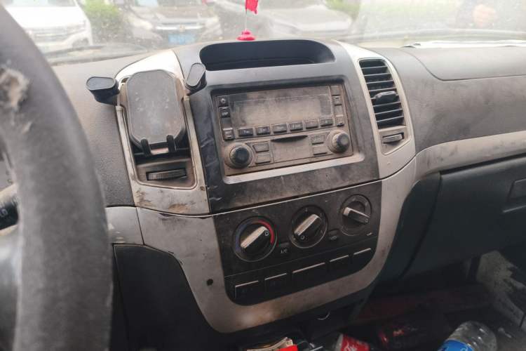 Used Golden Dragon Hiace 2010 2.0L Long-Wheelbase Gasoline Premium Version V20 Audio And AC Panel
