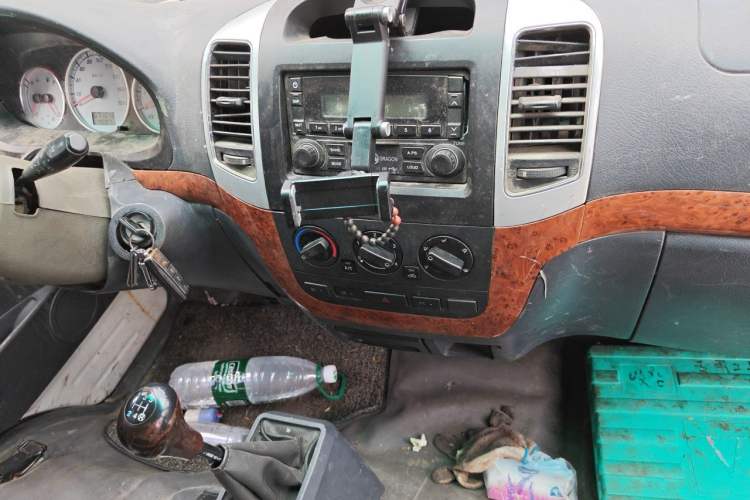 Used Golden Dragon Hiace 2010 2.0L Long-Wheelbase Gasoline Premium Version V20 Audio And AC Panel