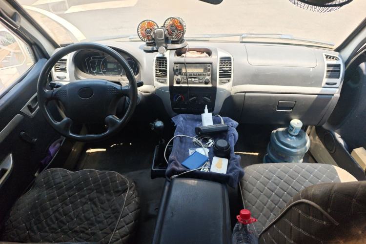 Used Golden Dragon Hiace 2010 2.2L Standard-Wheelbase Advanced Version 491Q-M Center Console